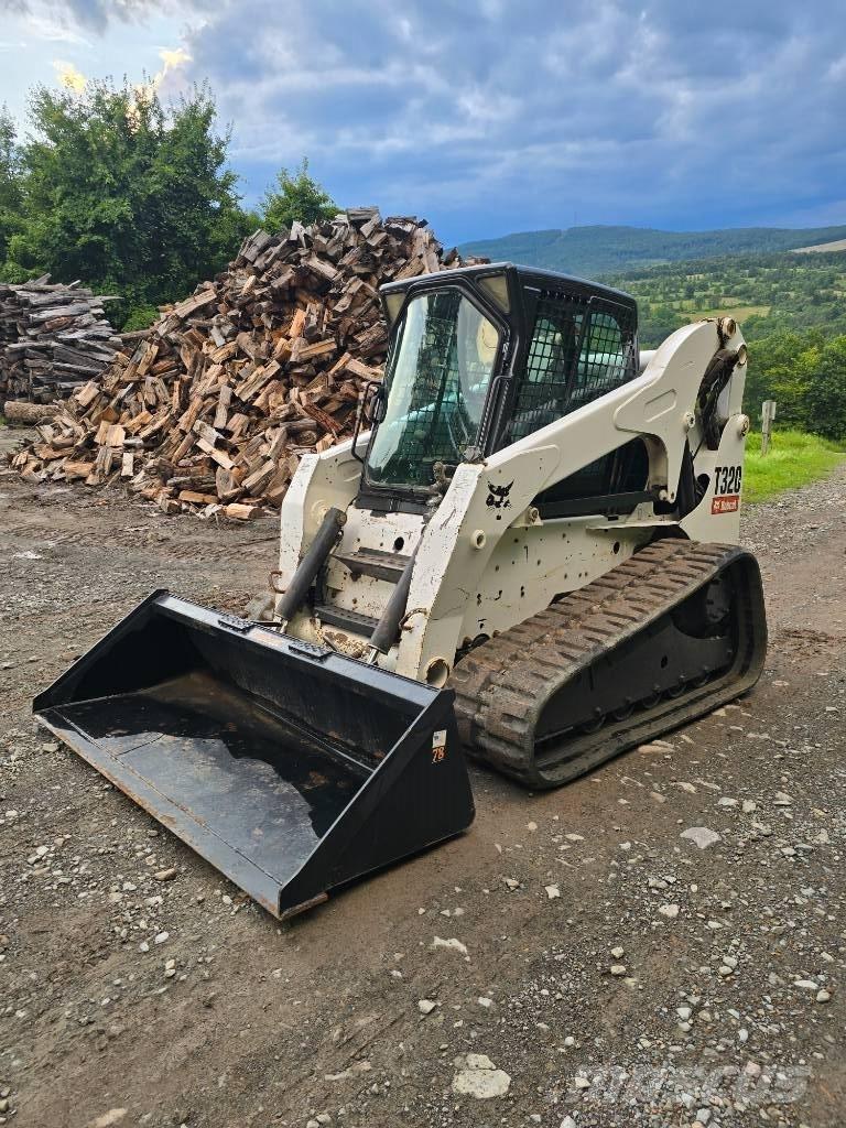 Bobcat T 320 Krautuvai su šoniniu pasukimu