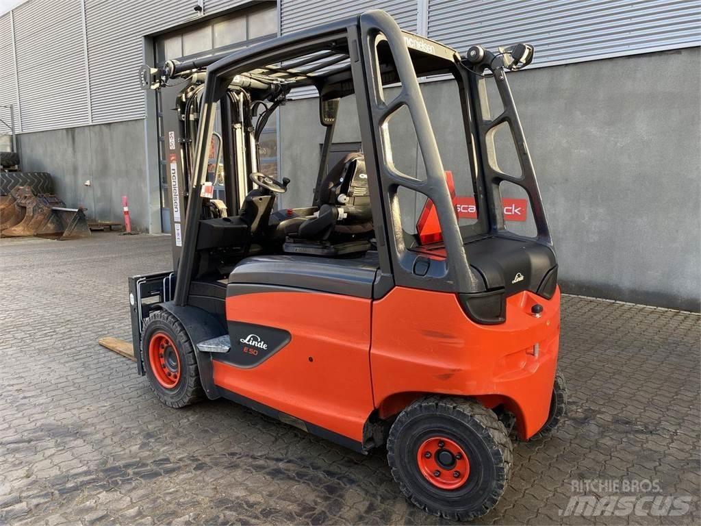 Linde E50 Elektriniai šakiniai krautuvai