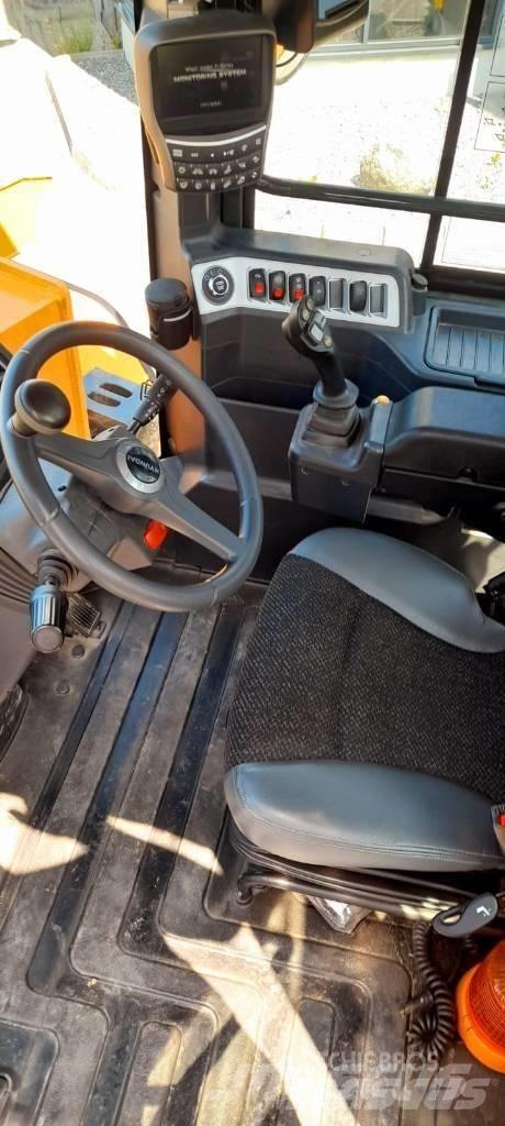 Hyundai HL 975 Naudoti ratiniai krautuvai