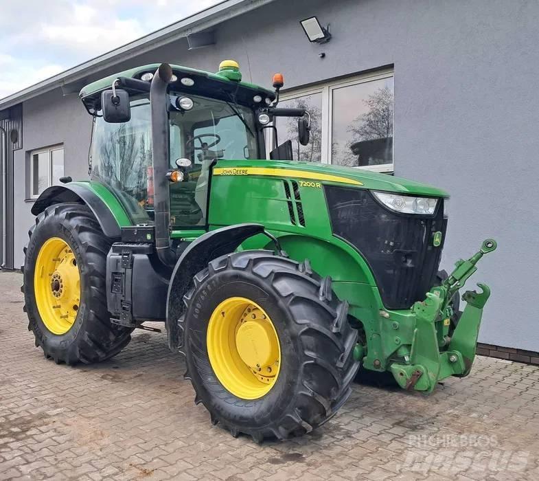 John Deere 7200 R Traktoriai