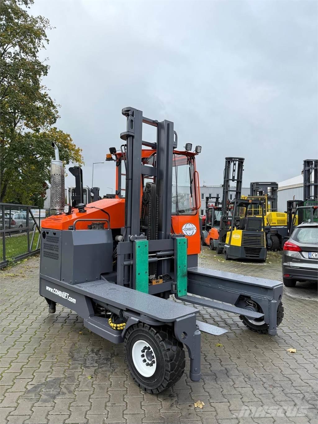 Combilift C5000 XL Šakiniai krautuvai su privažiavimu iš visų keturių pusių