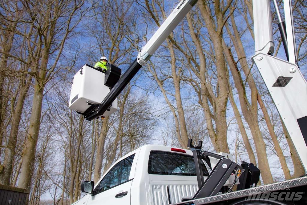 VERSALIFT VTA-135-H Ant vilkikų montuojamos kėlimo platformos