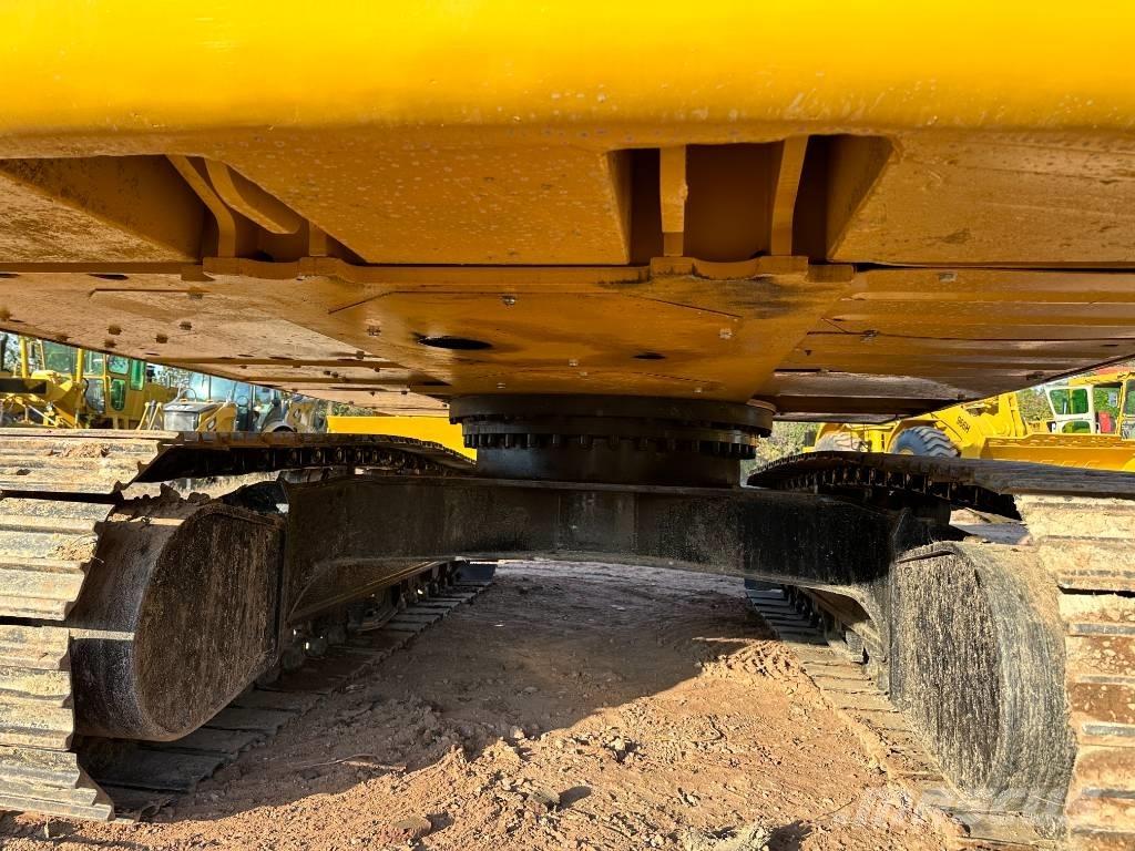 CAT 320 DL Vikšriniai ekskavatoriai
