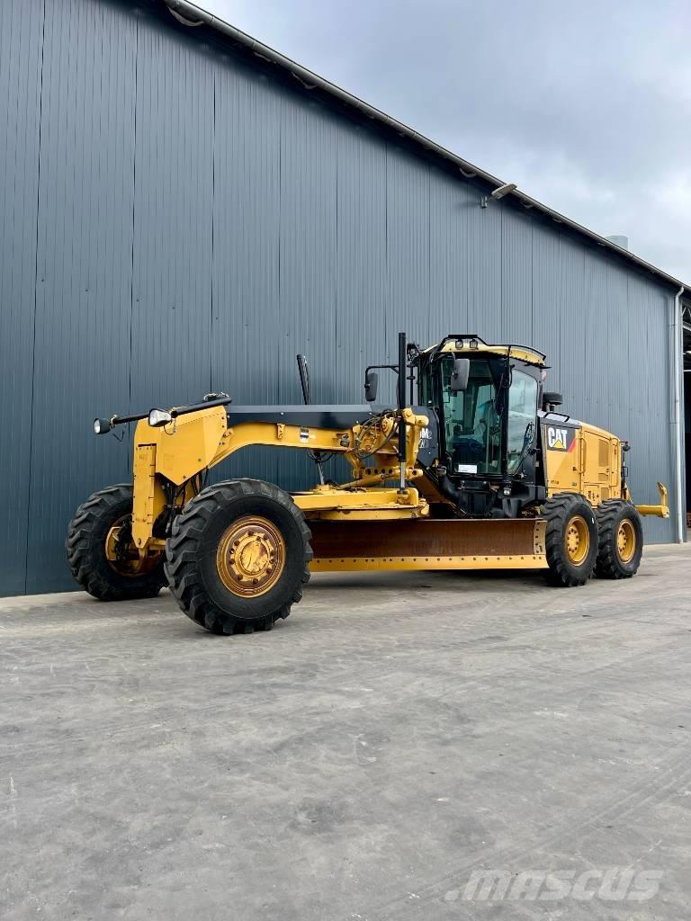 CAT 140M2 AWD Greideriai