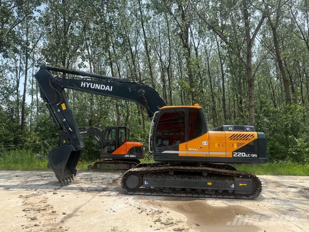Hyundai R220lc-9s Vikšriniai ekskavatoriai