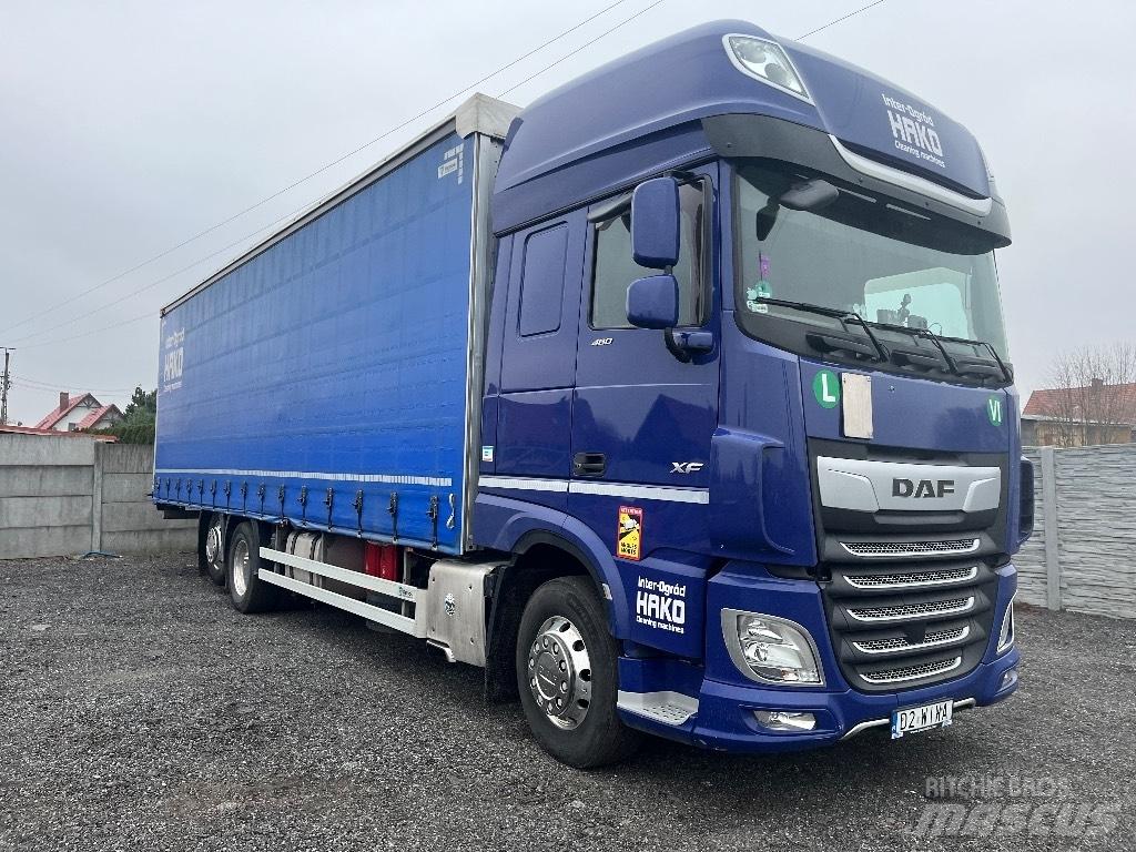 DAF Xf 106 FAR Priekabos su tentu