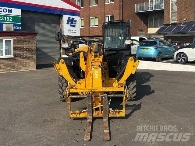 JCB 540-140 Teleskopiniai krautuvai