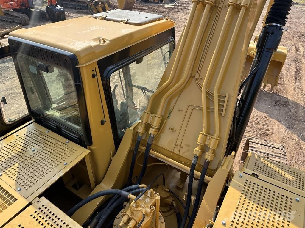 CAT 330 B L Vikšriniai ekskavatoriai