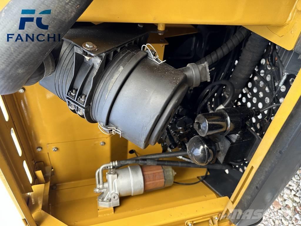 XCMG XE 85 DA Vikšriniai ekskavatoriai