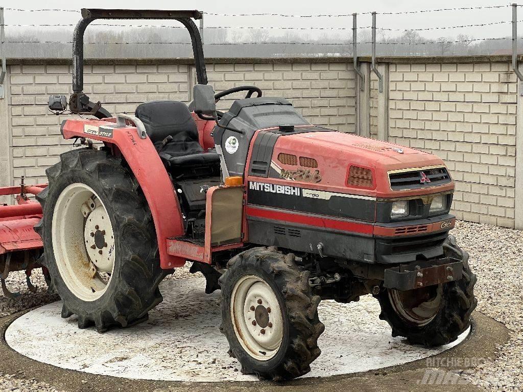 Mitsubishi MT266 Traktoriai