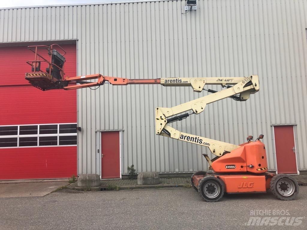 JLG E 450 AJ Alkūniniai keltuvai