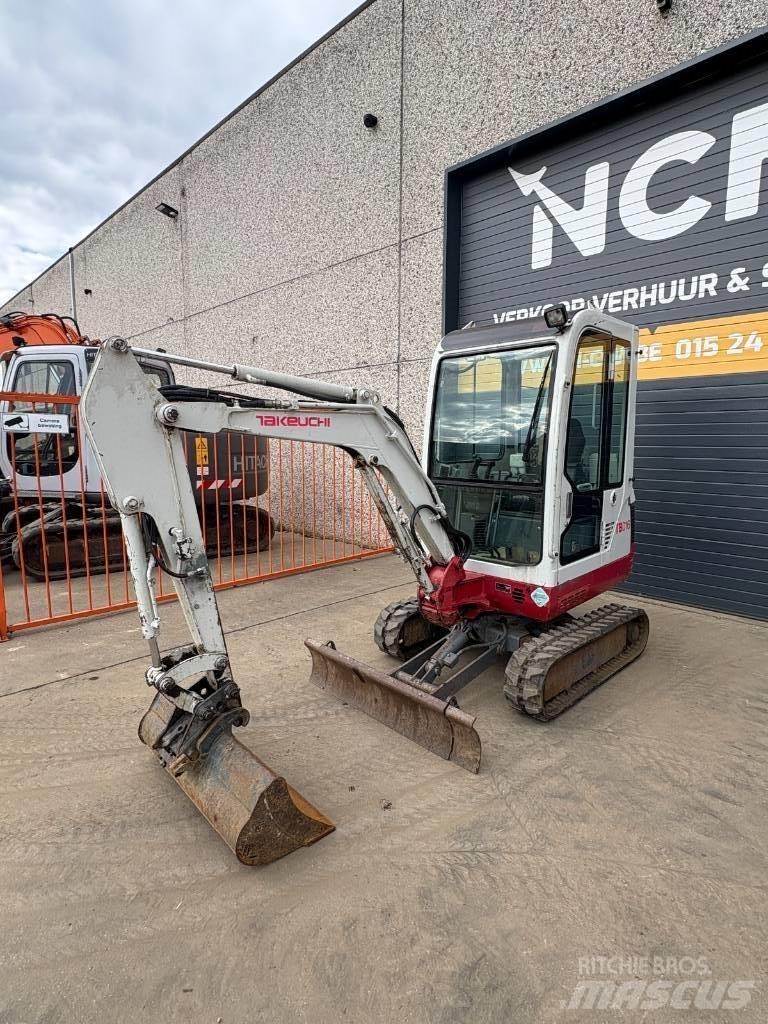 Takeuchi TB016 Mini ekskavatoriai < 7 t