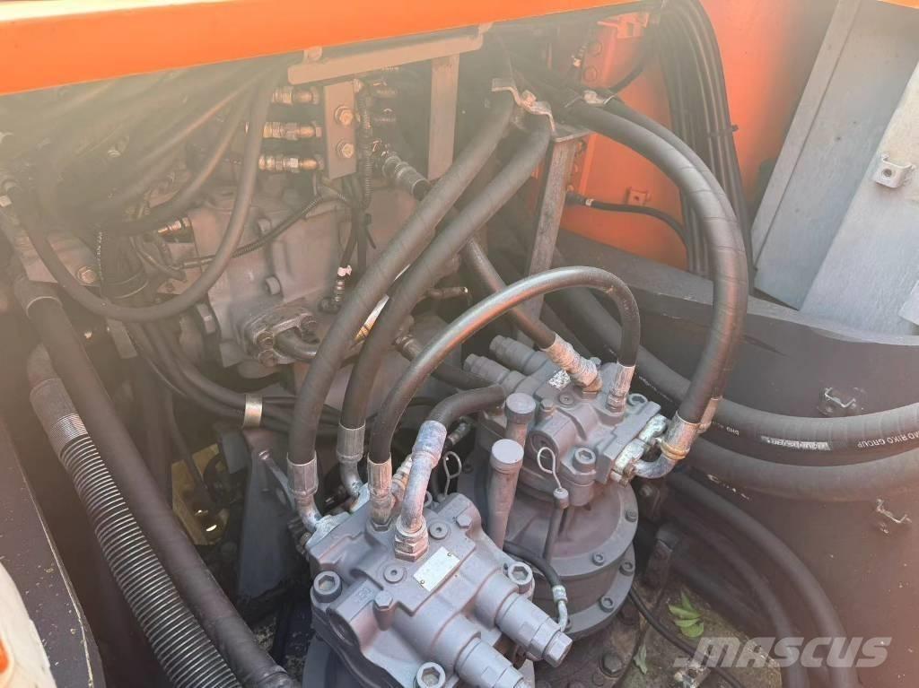 Hitachi ZX 470 Vikšriniai ekskavatoriai