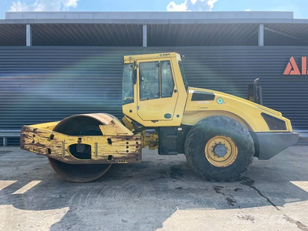 Bomag BW 216 DH-4 Vieno būgno volai