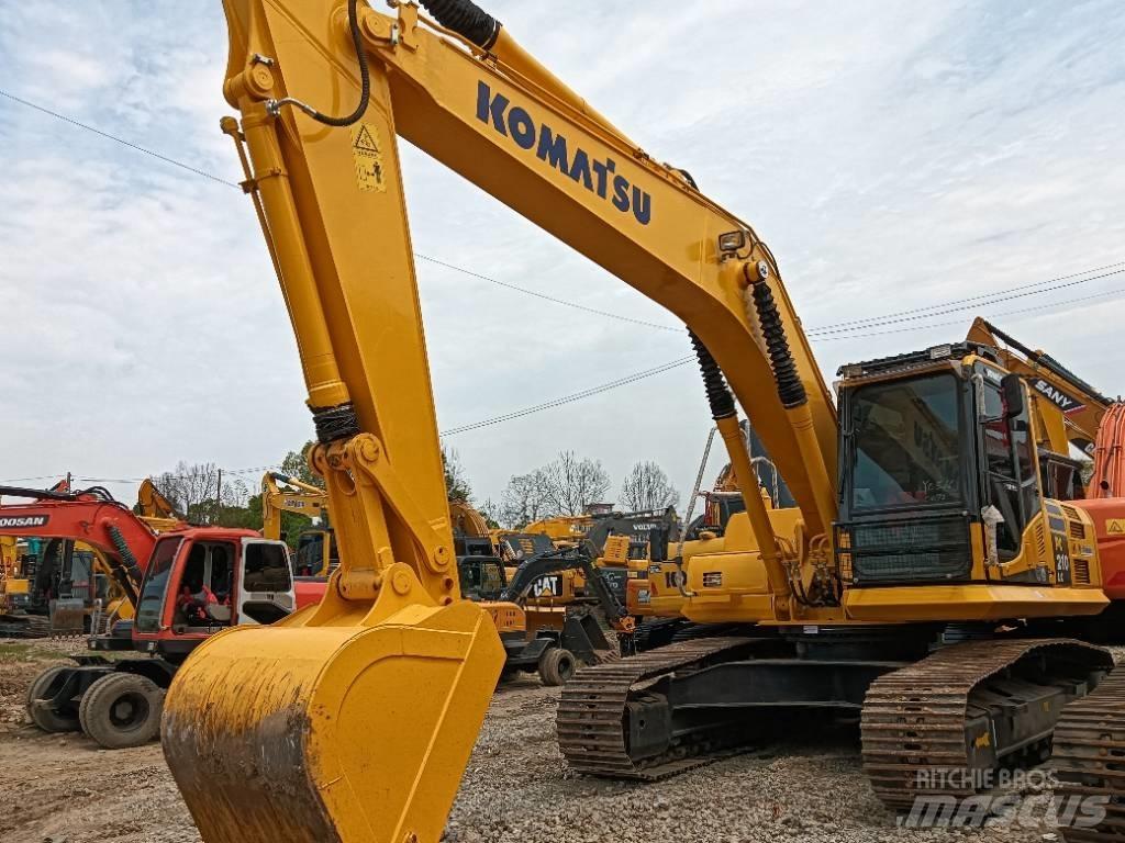 Komatsu PC 210LC Vikšriniai ekskavatoriai