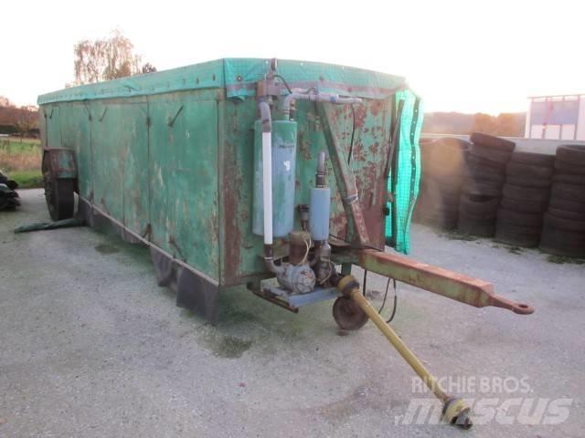  Melkwagen 6 Plätze Žemės ūkis - Kita
