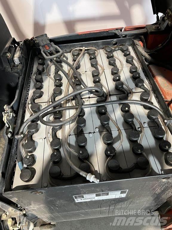 Linde E16 Elektriniai šakiniai krautuvai