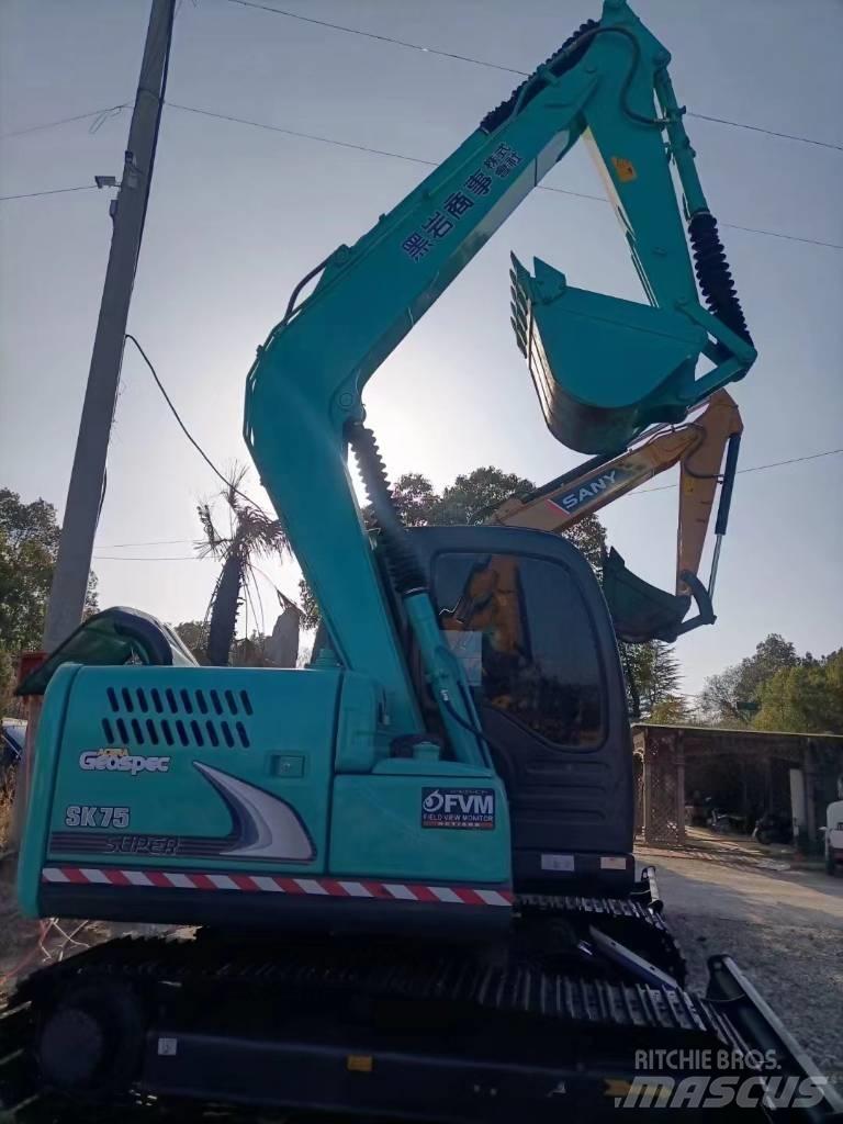 Kobelco SK 75 Vidutinės galios ekskavatoriai 7-12 t