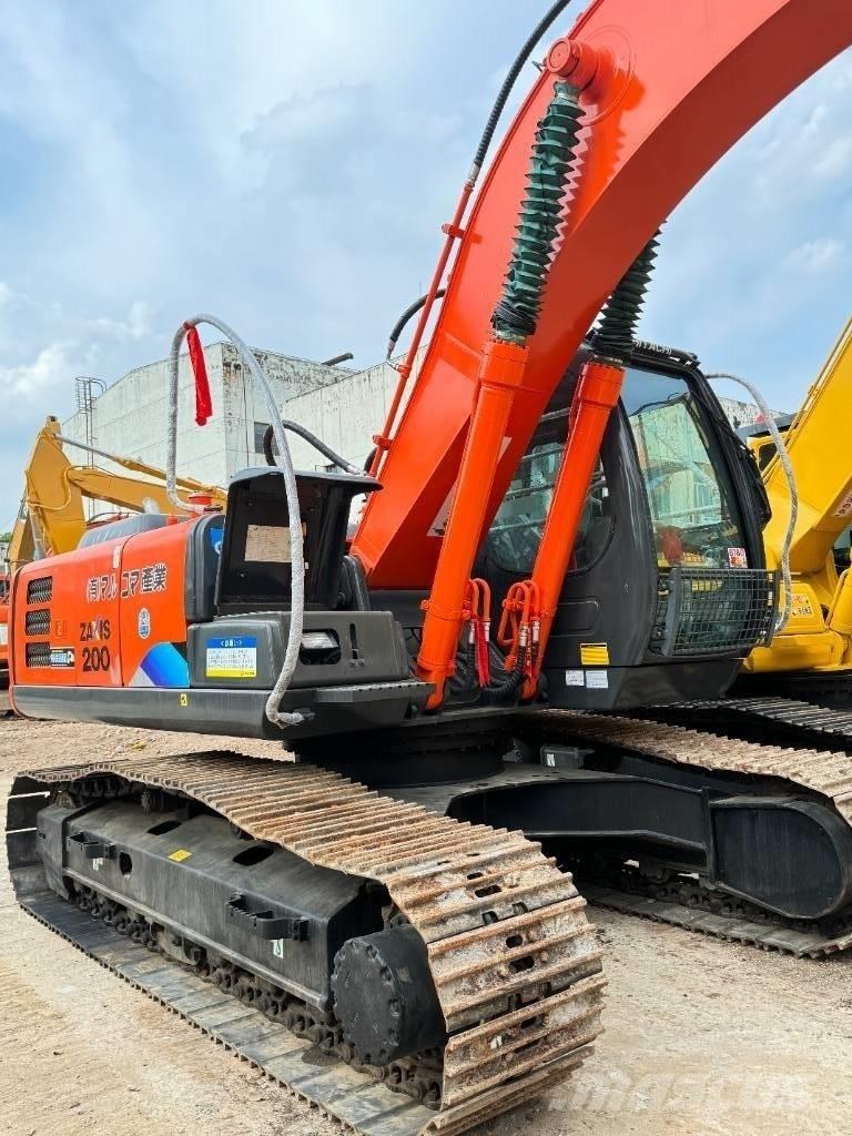 Hitachi ZX 200 Vikšriniai ekskavatoriai