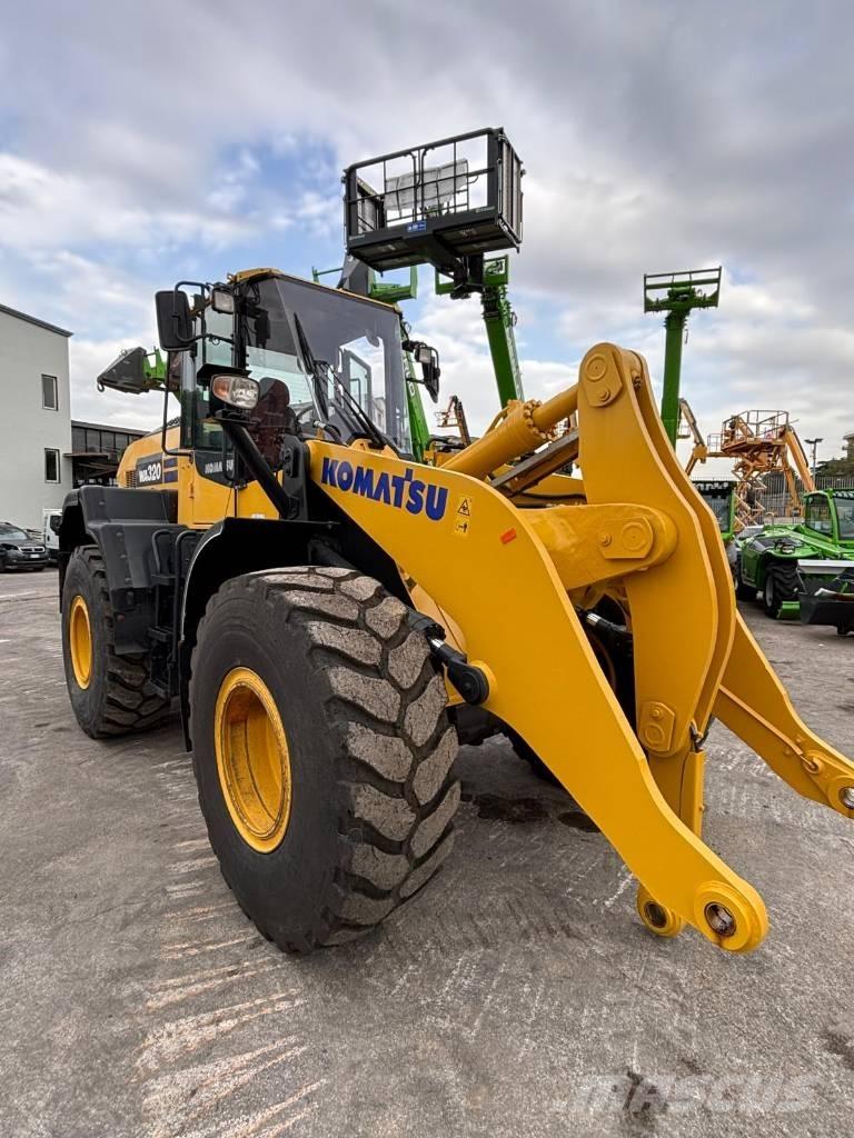 Komatsu WA 320-8 Naudoti ratiniai krautuvai