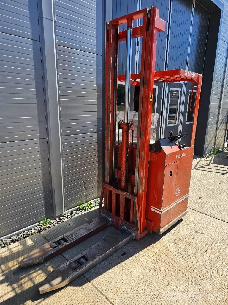 BT RSS 1350 Savaeigiai rietuvai