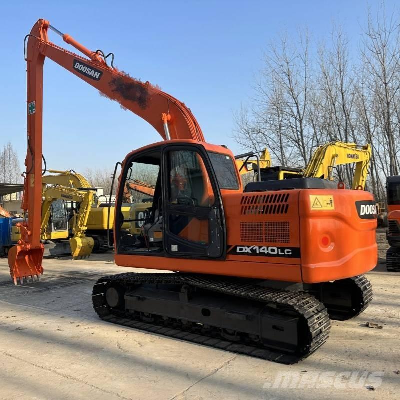 Doosan DX 140 Vidutinės galios ekskavatoriai 7-12 t
