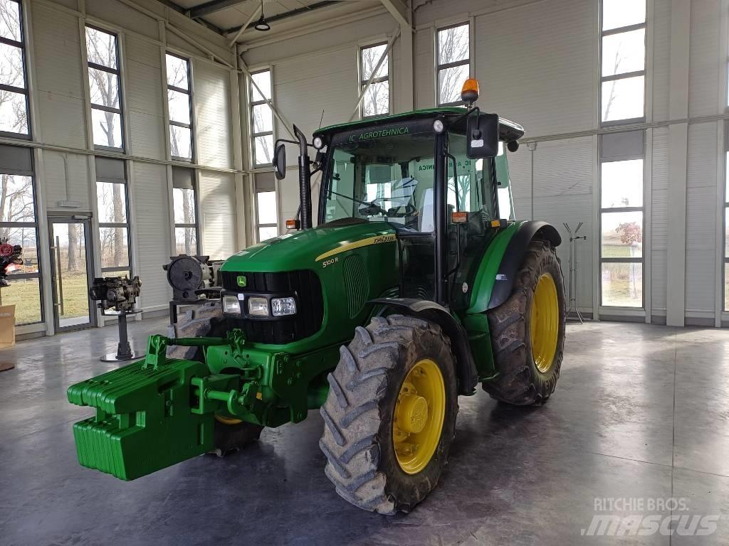 John Deere 5100 R Traktoriai