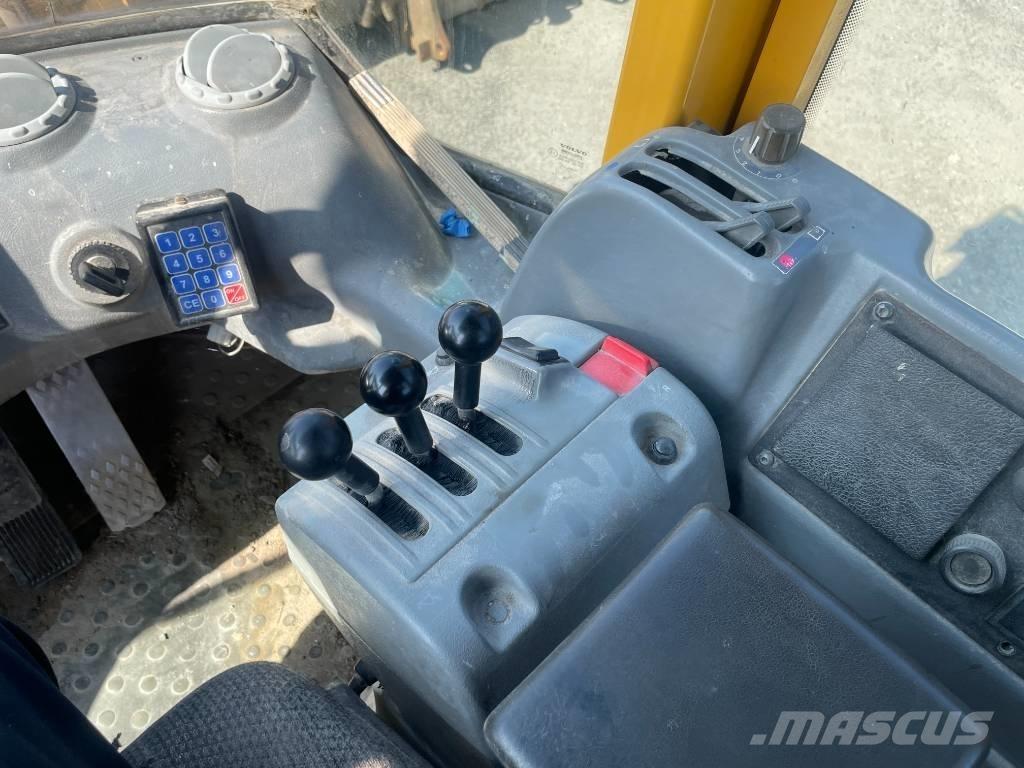 Volvo L 50 D Naudoti ratiniai krautuvai