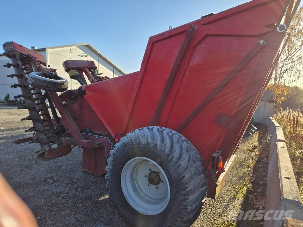 Juko Kivi-Karhu 4 Akmenų surinkėjai