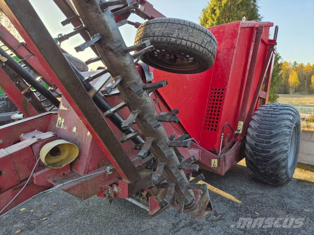 Juko Kivi-Karhu 4 Akmenų surinkėjai