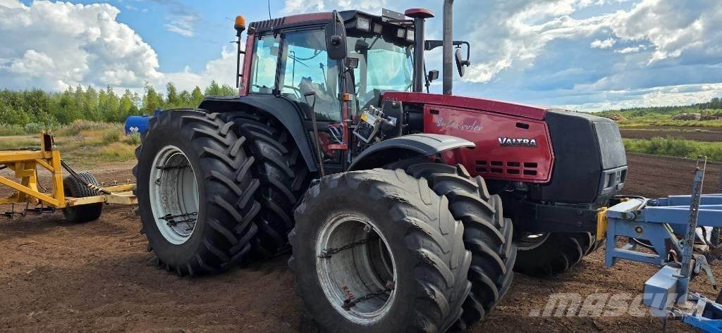 Valtra 8950 Hitec Traktoriai