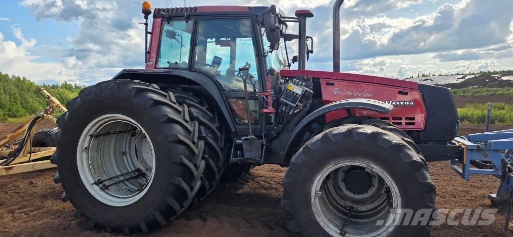 Valtra 8950 Hitec Traktoriai