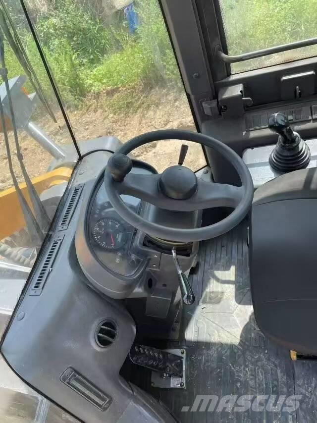 SDLG LG 956L Naudoti ratiniai krautuvai