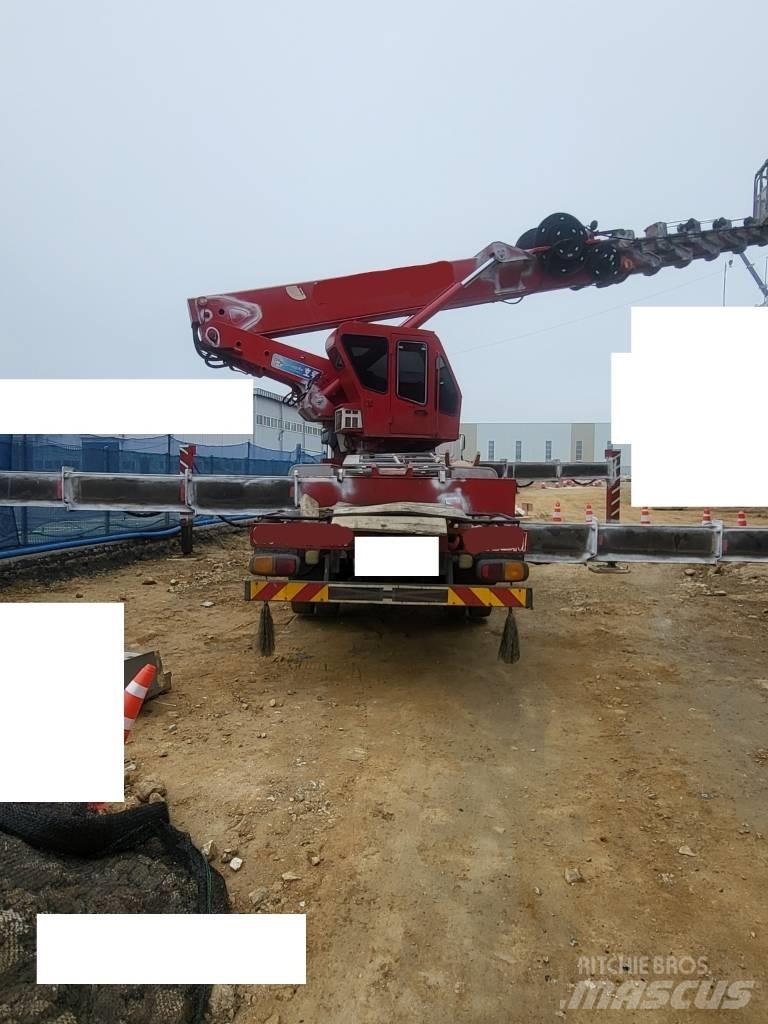 Horyong SKY4504 Ant vilkikų montuojamos kėlimo platformos