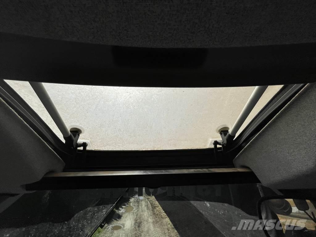 New Holland T6.180 Traktoriai