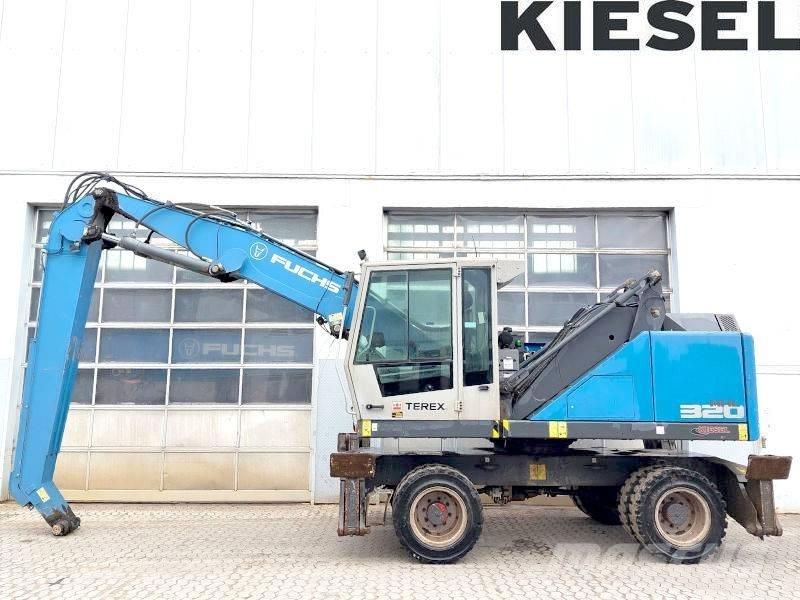 Fuchs MHL 320 F Atliekų / pramoniniai krautuvai