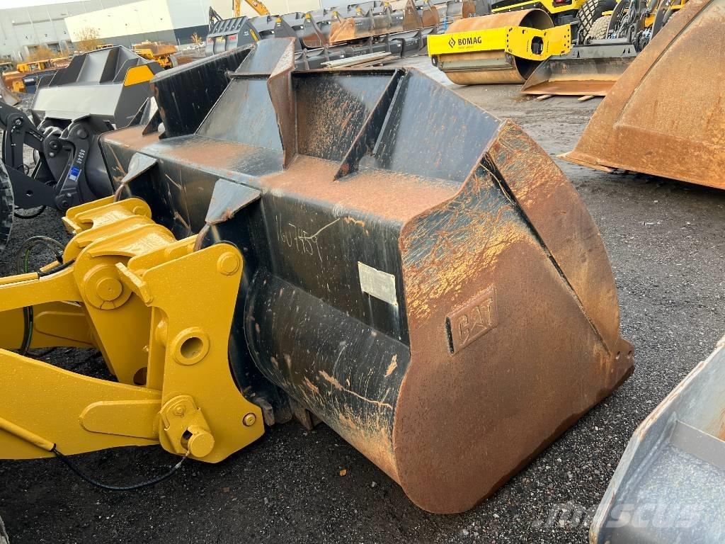 CAT 938M Naudoti ratiniai krautuvai