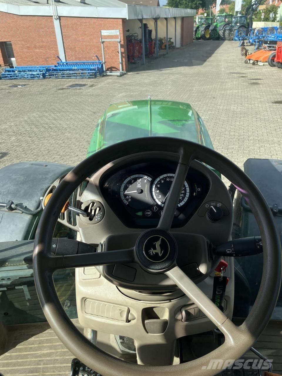 John Deere 6155R Traktoriai