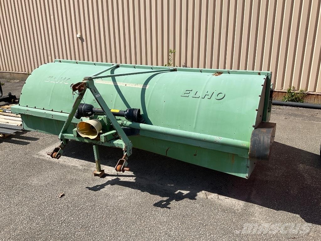 Elho TR 300 Šieno grėbliai ir vartytuvai