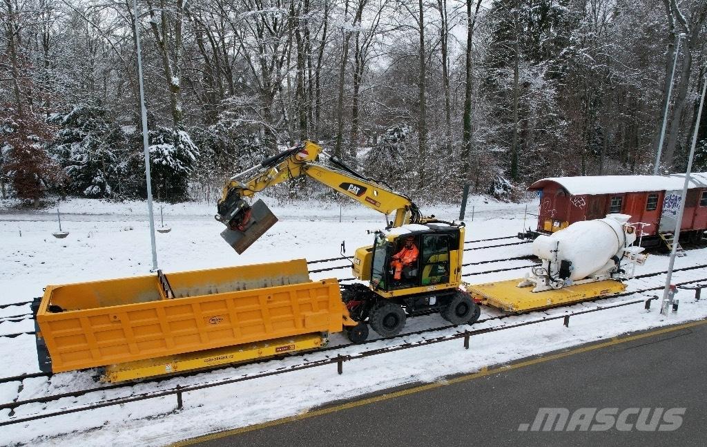 CAT 323 Rail Specialūs ekskavatoriai
