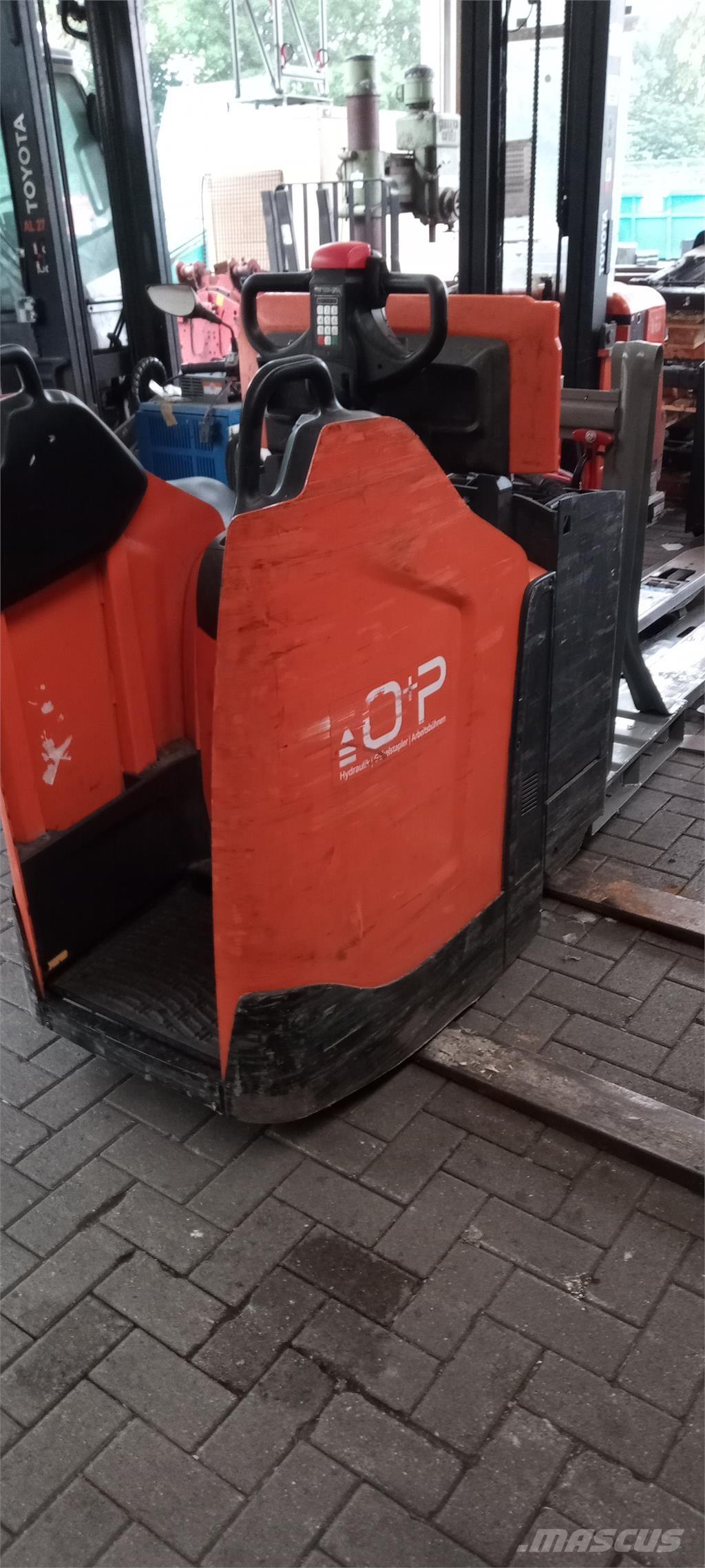 Toyota LPE 250 Rankiniai vėžimėliai