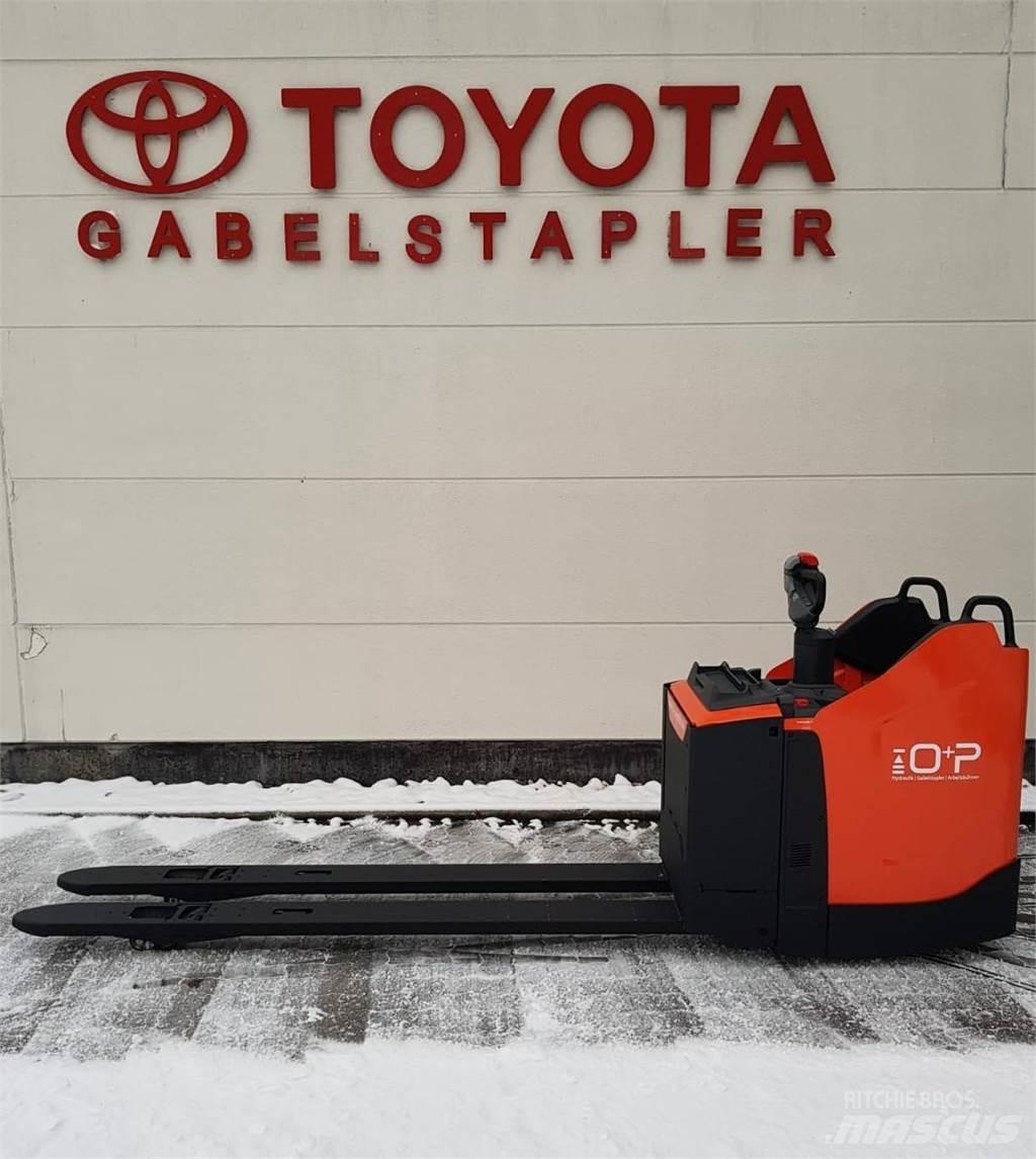 Toyota LPE 250 Mažų aukščių keltuvai
