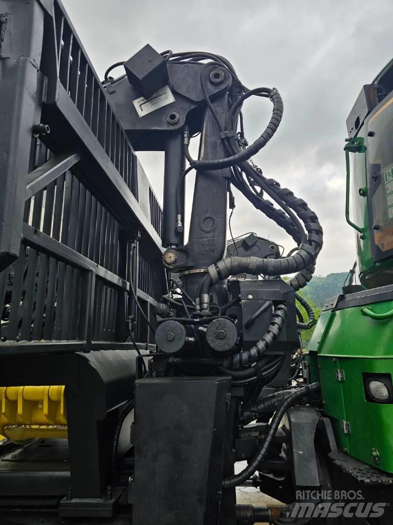 John Deere 1510 E Naudoti miškovežiai (Forvarderiai)
