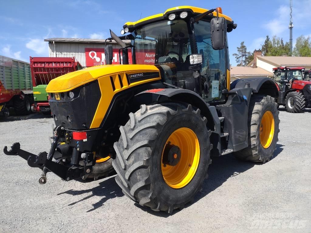 JCB Fastrac 4220 Traktoriai