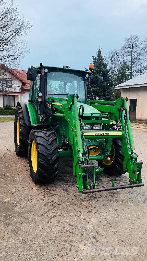 John Deere 5820 Traktoriai