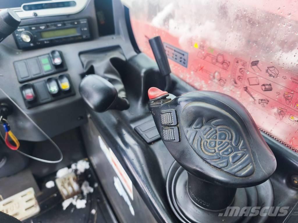 Manitou MT 932 Teleskopiniai krautuvai