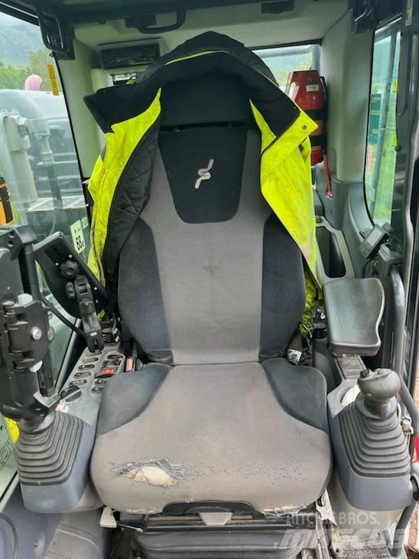 Komatsu PC 170 LC-11 Vikšriniai ekskavatoriai