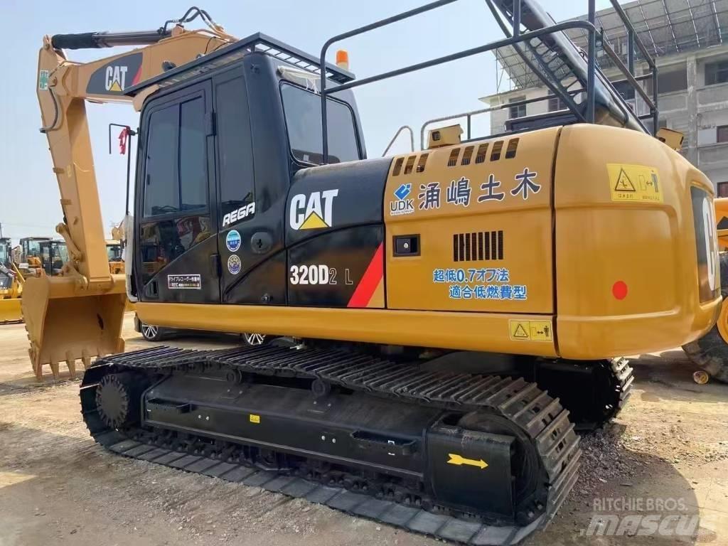 CAT 320D2L Vikšriniai ekskavatoriai