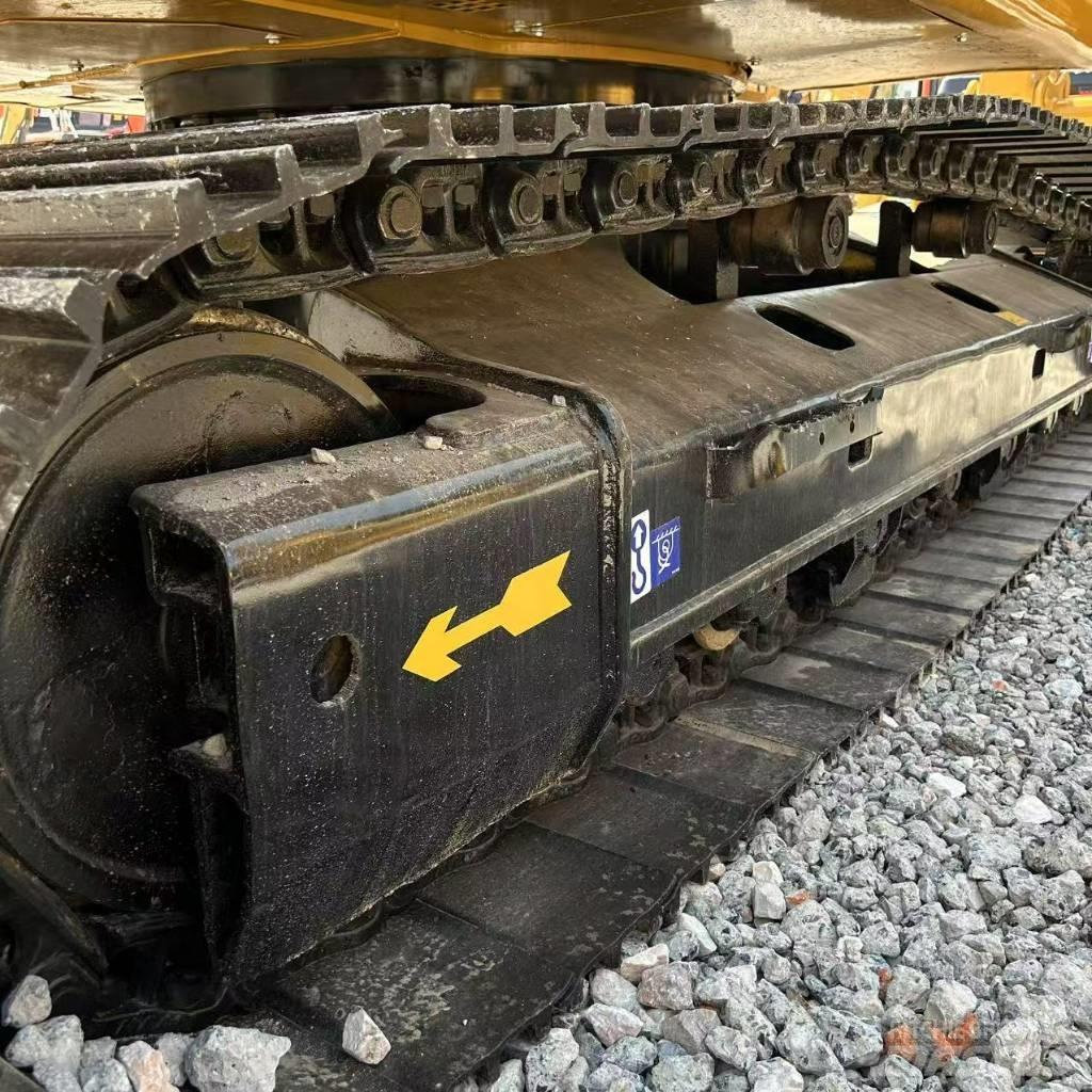CAT 325D2L Vikšriniai ekskavatoriai