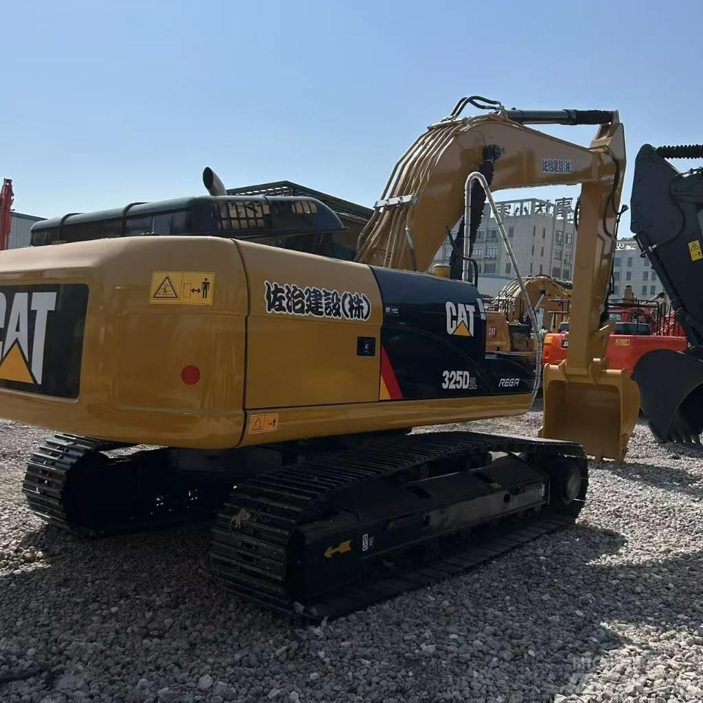 CAT 325D2L Vikšriniai ekskavatoriai